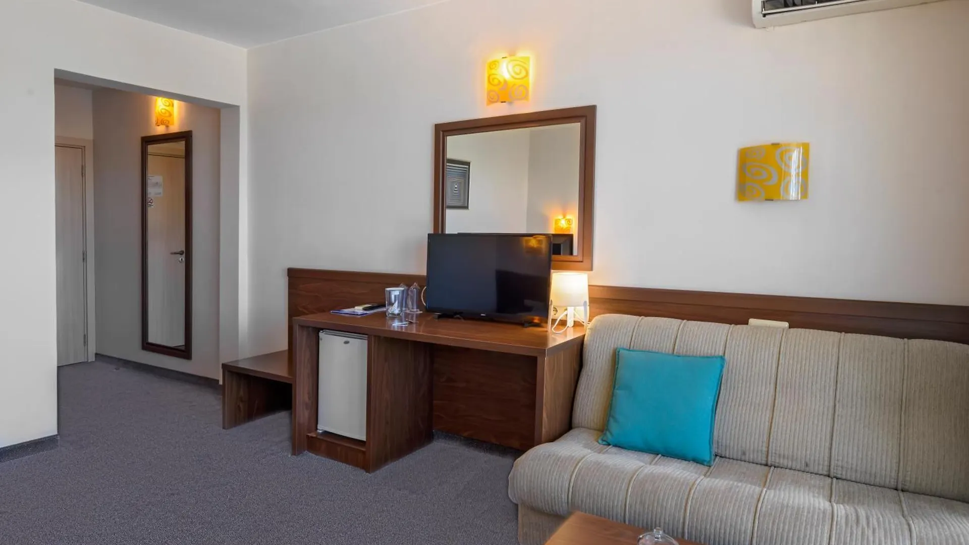 Hotel Glarus Beach Sunny Beach